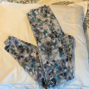 Lulu Lemmon leggings